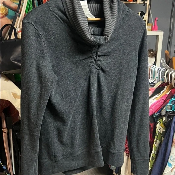 Lululemon sweatshirt - Picture 5 of 7